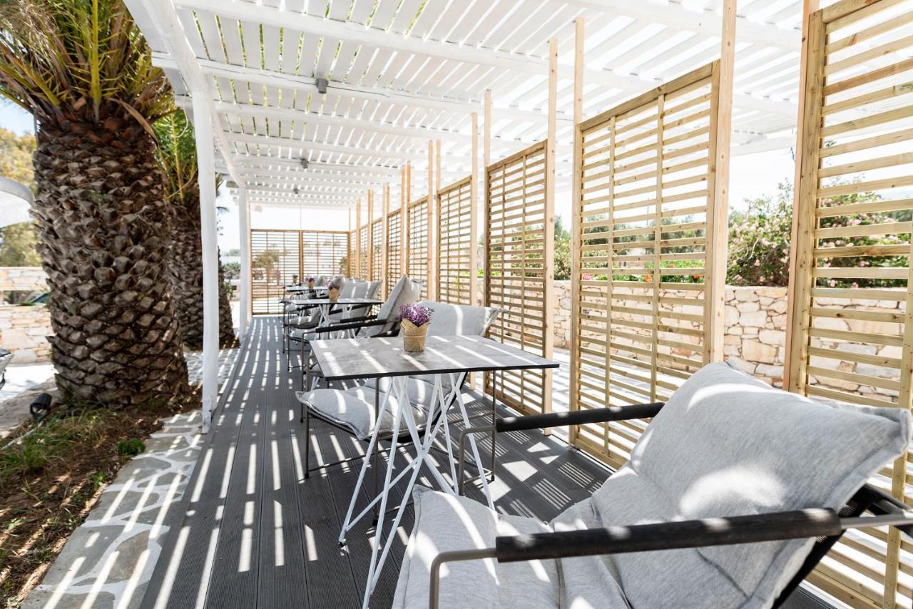 Pnoi Hotel Logaras Eksteriør billede